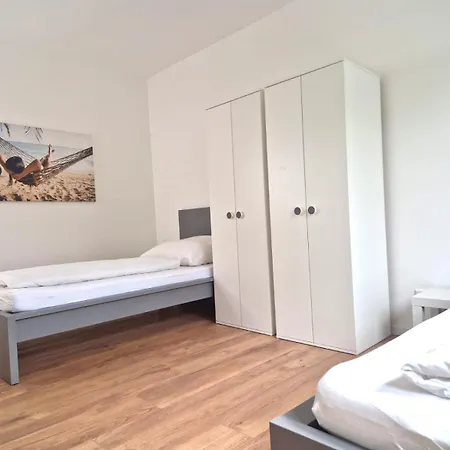 Meribu S27 Fuer Monteure Und Arbeiter 아파트 에센
